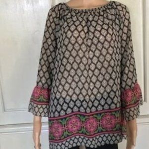 Women's Blouse Size Medium New With Tags